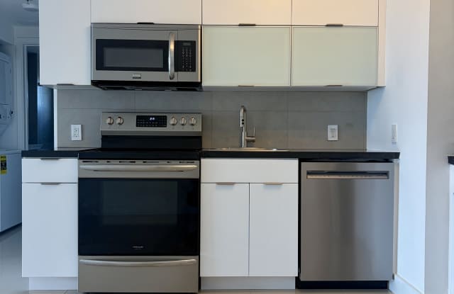 7700 Tatum Waterway Drive Gallery 3