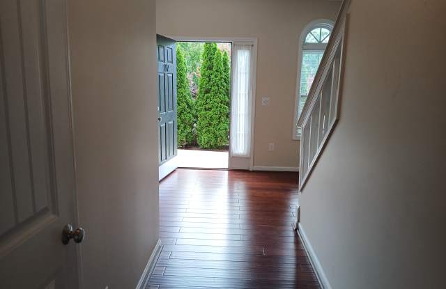 117 Station Dr Gallery 2