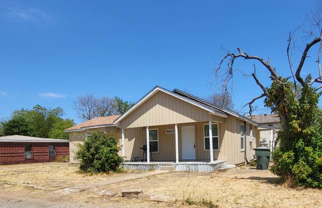 507 West Hallmark Avenue photos photos