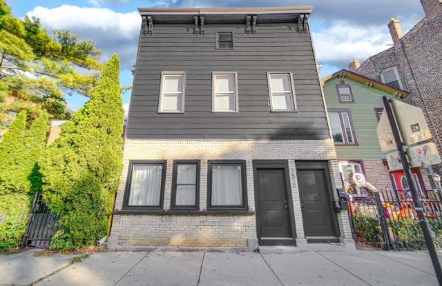 1510 W Cullerton Street unit: 2 photos photos