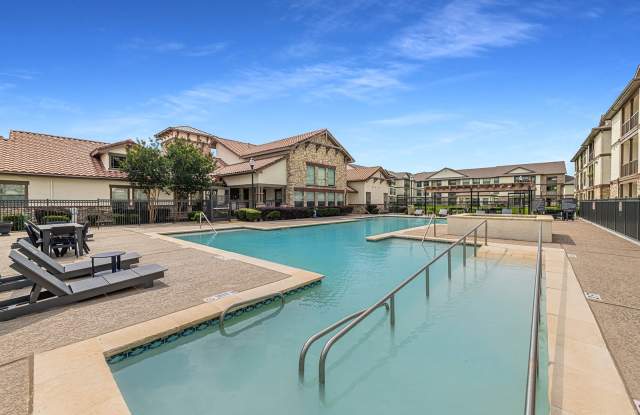 Senior & Affordable Housing – The Portofino 55+ Apartments Gallery 4