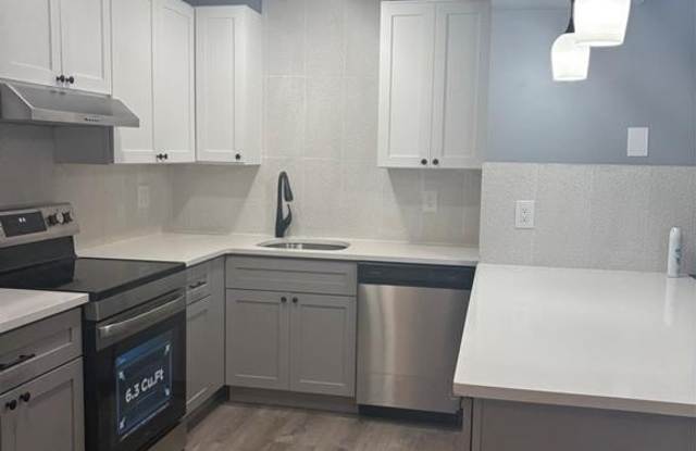 5492 Courtyard Dr photos photos