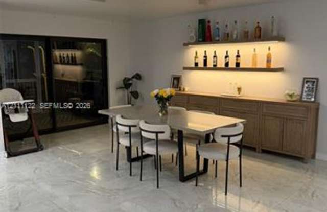 5020 Sheridan St th 2, Hollywood, FL 33021 Gallery 3