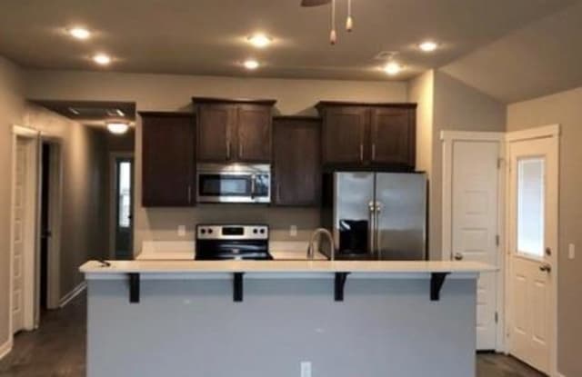 407 Weymouth Unit #A Gallery 3
