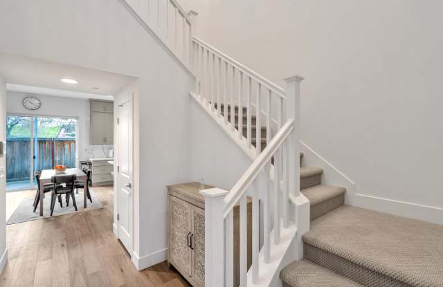 210 Haven Ter photos photos