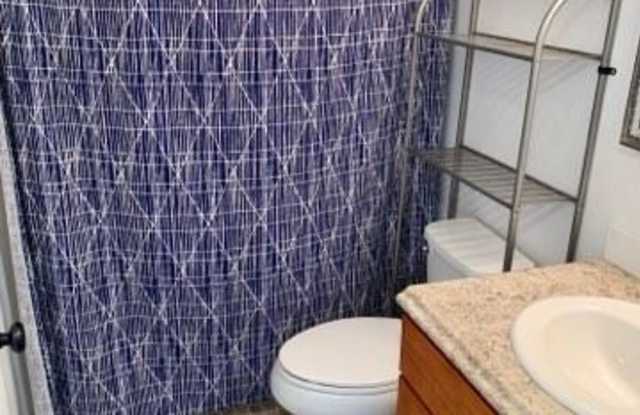 216 N. Davies Rd Unit #A Gallery 2