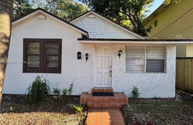 18 NW 57th St photos photos