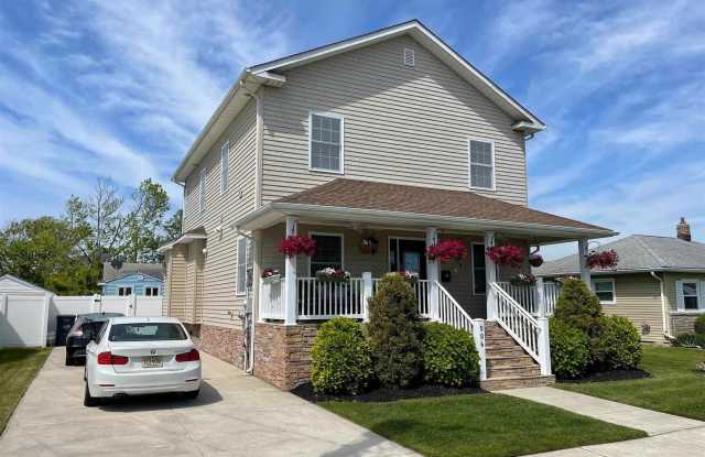 506 N Cornwall Ave - 506 North Cornwall Avenue, Ventnor City, NJ 08406