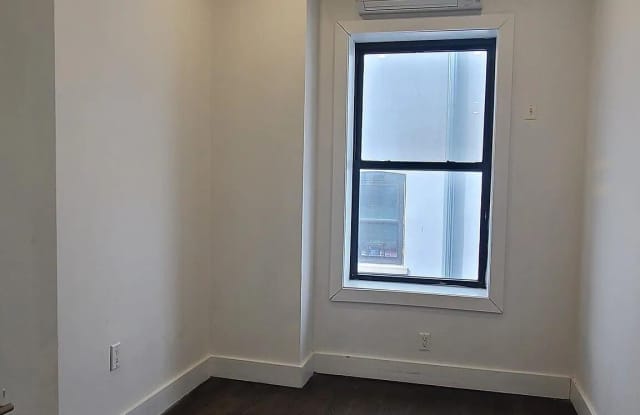550 Howard Avenue photos photos