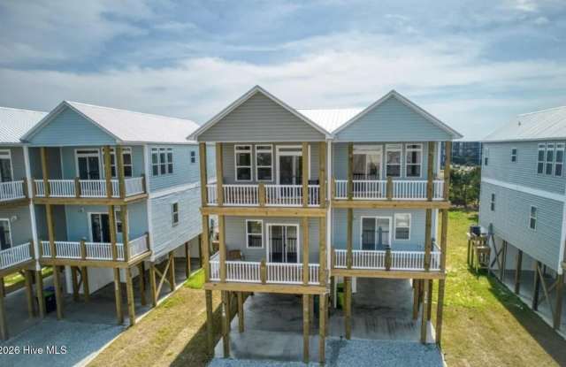 128 Sea Gull Lane Gallery 1