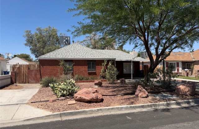 1311 Griffith Avenue Gallery 2