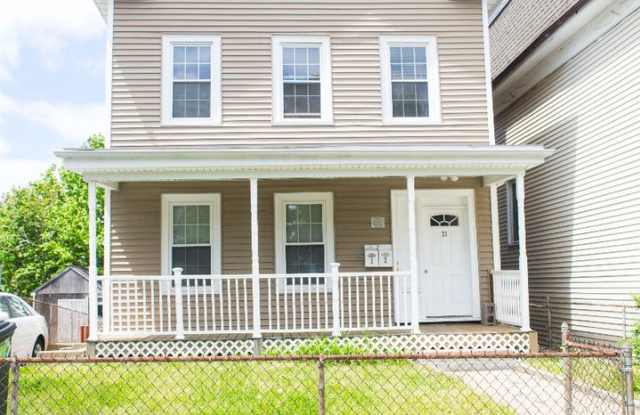 Sunny 4 Bed in Roxbury .5mi from the Orange Line Gallery 4