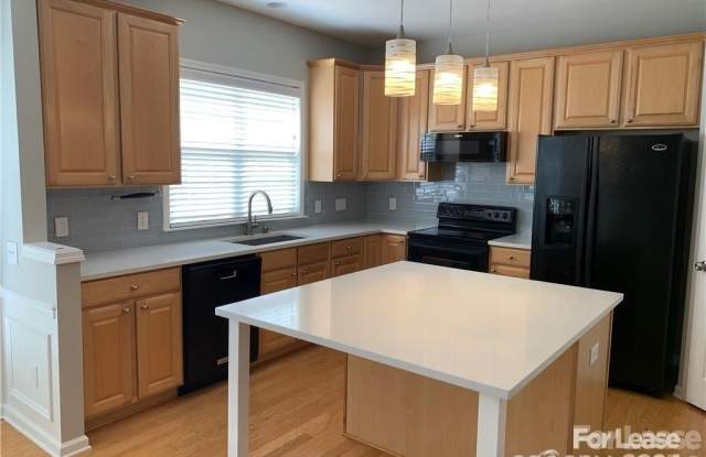 15262 Kessler Drive Gallery 2