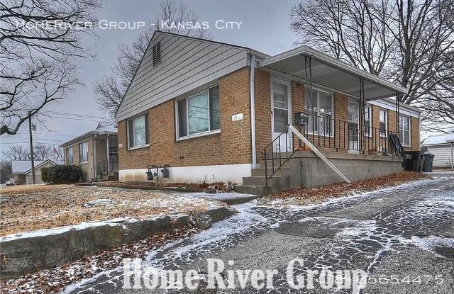 1532 S Ash Ave - 1532 South Ash Avenue, Independence, MO 64052