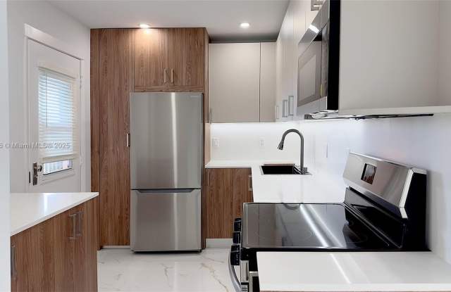 3301 N Country Club Dr photos photos 3301 N Country Club Dr photos photos