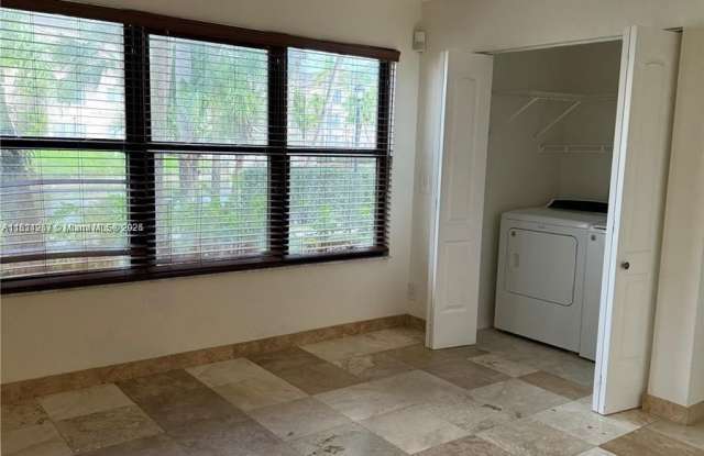 2986 S University Dr photos photos