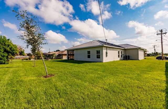 This beautiful modern look; Model home offering 4 bedrooms 2 bathrooms 3 car Garage new-construction Gallery 2