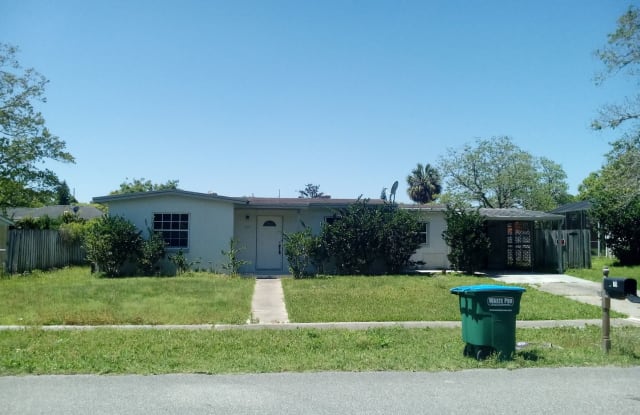 1578 Zinnia Dr - 1578 Zinnia Drive, Deltona, FL 32725