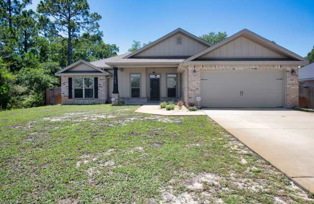 Beautiful Craftsman Home in Gulf Breeze – No HOA & Minutes to the Beach photos photos