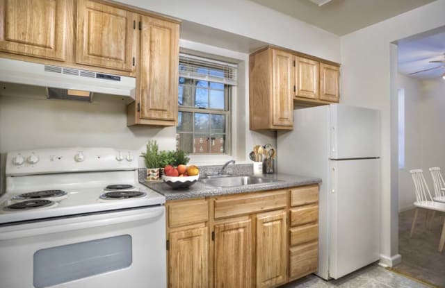 Kaywood Gardens Apartments Gallery 3