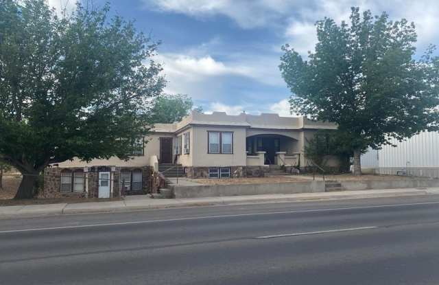 504 W Ave E photos photos