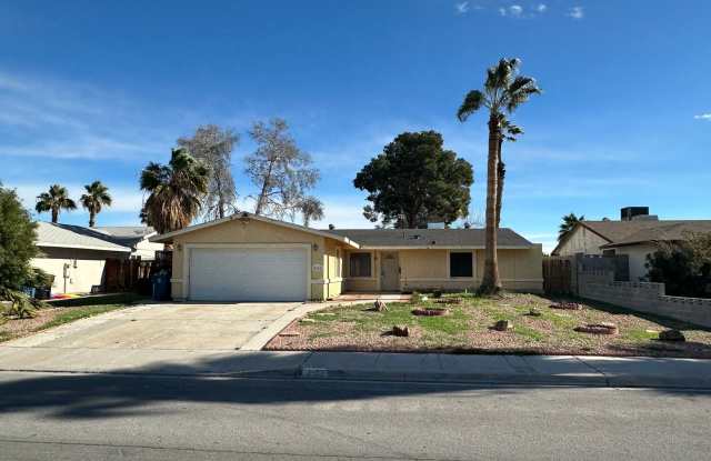 Beautiful Home 3 Bedroom 2 Bath!! Unit Ready for MOVE IN!!! - 4364 Annie Oakley Drive, Paradise, NV 89121