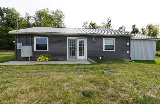 4514 Lake Pleasant Rd - 4514 Lake Pleasant Road South, Hillsdale County, MI 49266