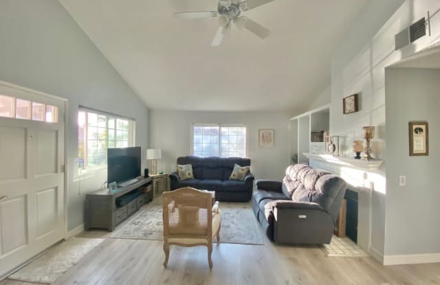 22036 Antigua - 22036 Antigua, Mission Viejo, CA 92692
