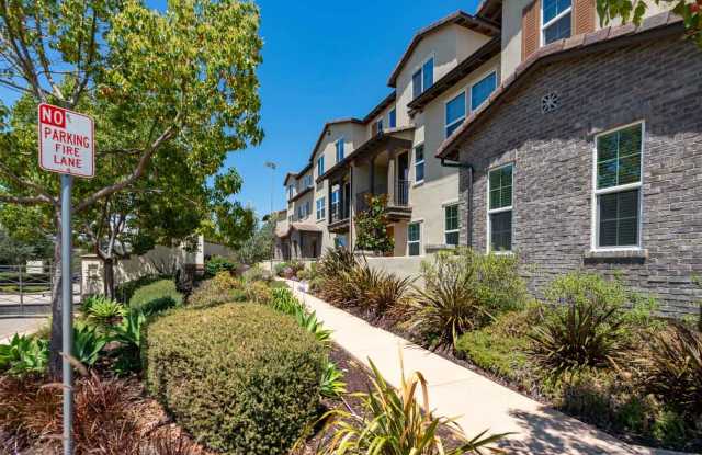 3 Bedroom Townhome in the Veridian Community of Del Sur photos photos