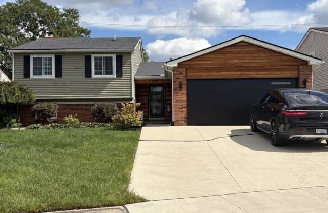 1709 Copeland Circle Gallery 1