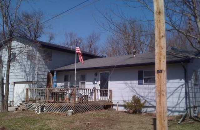 416 W Krekel St - 416 West Krekel Street, Wellsville, MO 63384