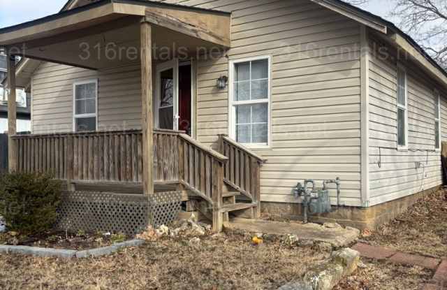 Two bed One bath house for rent! Available NOW! photos photos