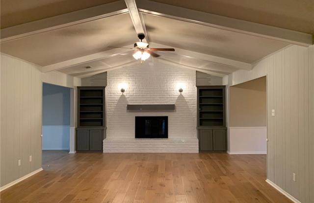 1129 Sunset Drive Gallery 2