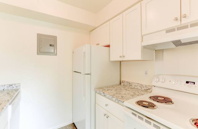 Creekside At Amherst Apartments photos photos