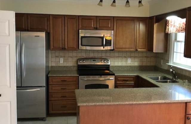 122 Brannigan Pl Gallery 2