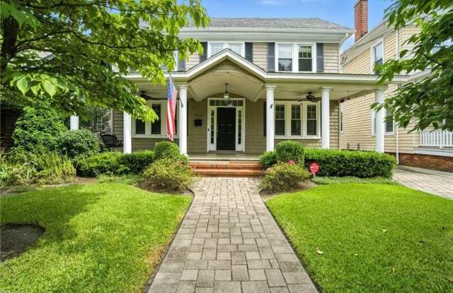 1034 Jamestown Crescent photos photos