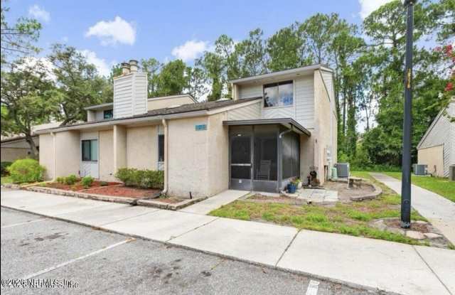 3801 CROWN POINT Road Gallery 1