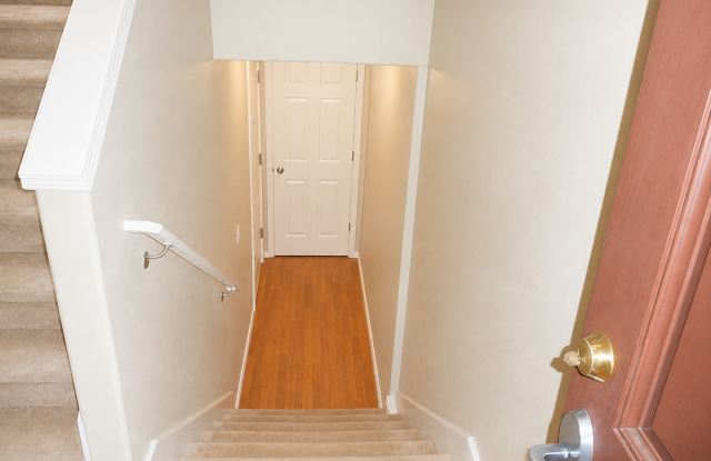 Charming 3 BD | 2.5 BA | Single-Family Home | Prime Murray Hill Location In Beaverton Gallery 3