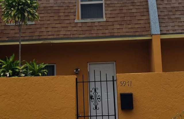 5971 NW 28th St #138 Gallery 2