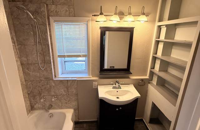 2703 Hull Avenue - 1 Gallery 3