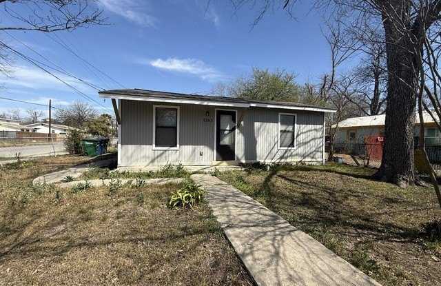 1263 Chalmers Ave - 1263 Chalmers Avenue, San Antonio, TX 78211