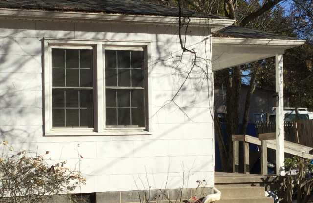 915 Hackett St photos photos