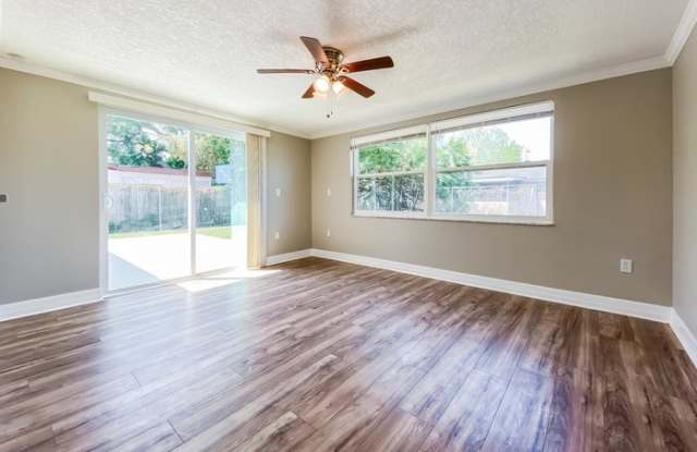 9031 Lido Lane Gallery 2