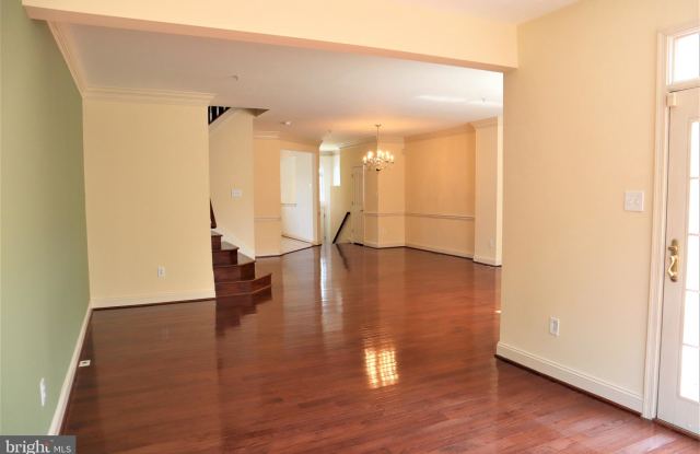 18404 OXFORDSHIRE TERRACE Gallery 4