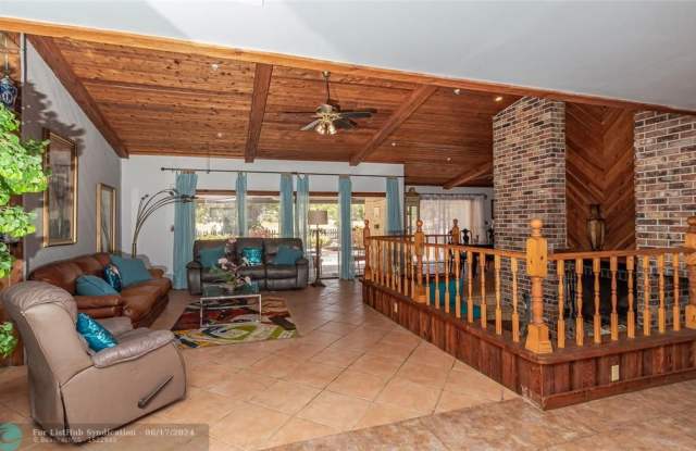7551 Black Olive Way Gallery 2