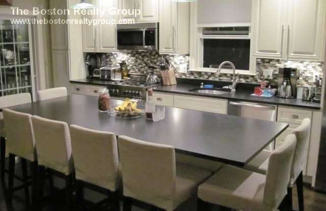 9 liberty Pl. Gallery 2