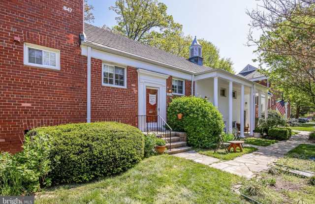 3247 MARTHA CUSTIS DR - 3247 Martha Custis Drive, Alexandria, VA 22302