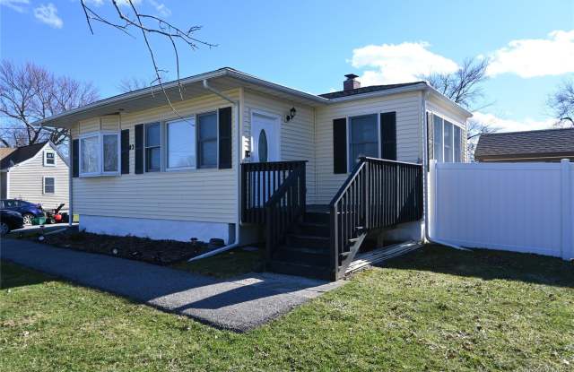 83 Lake Region Boulevard - 83 Lake Region Boulevard, Walton Park, NY 10950 83 Lake Region Boulevard - 83 Lake Region Boulevard, Walton Park, NY 10950