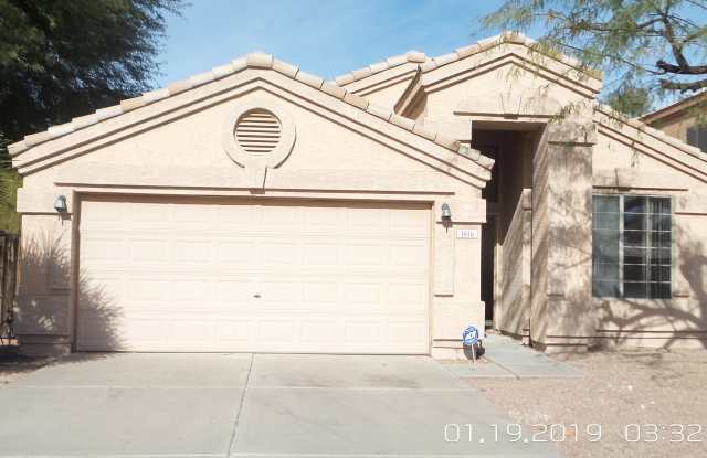 1616 E SARATOGA Street - 1616 E Saratoga St, Gilbert, AZ 85296