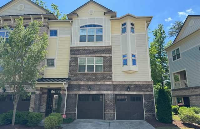 END UNIT 3 Bed | 2.5 Bath Townhouse in Morrisville photos photos